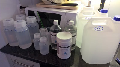 Sieht aus wie in einer Drogenküche :-)